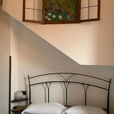 Borghetto Airport/hospital Bed and Breakfast 2*