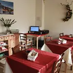 Bed & Breakfast Borghetto Airport/hospital 3*