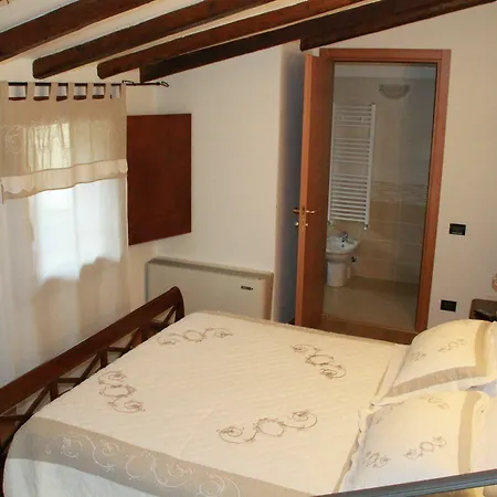 B&B Borghetto Airport/hospital