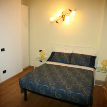 Borghetto Airport/hospital Bed and breakfast